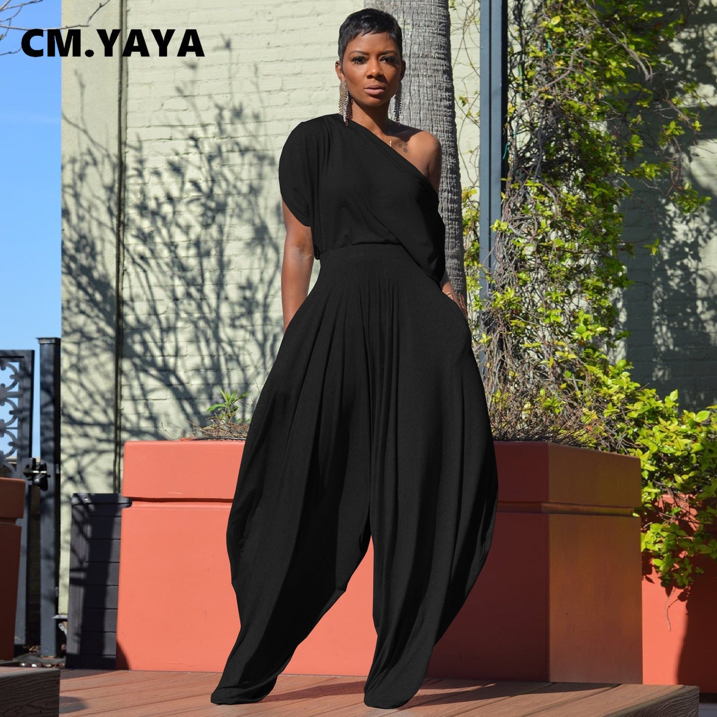 CM.YAYA Hip Hop Women 2pcs Set Off Shoulder T-shirt Tops and Loose Haren Pants Suit Sweatsuit Tracksuit Two Piece Set Outfits